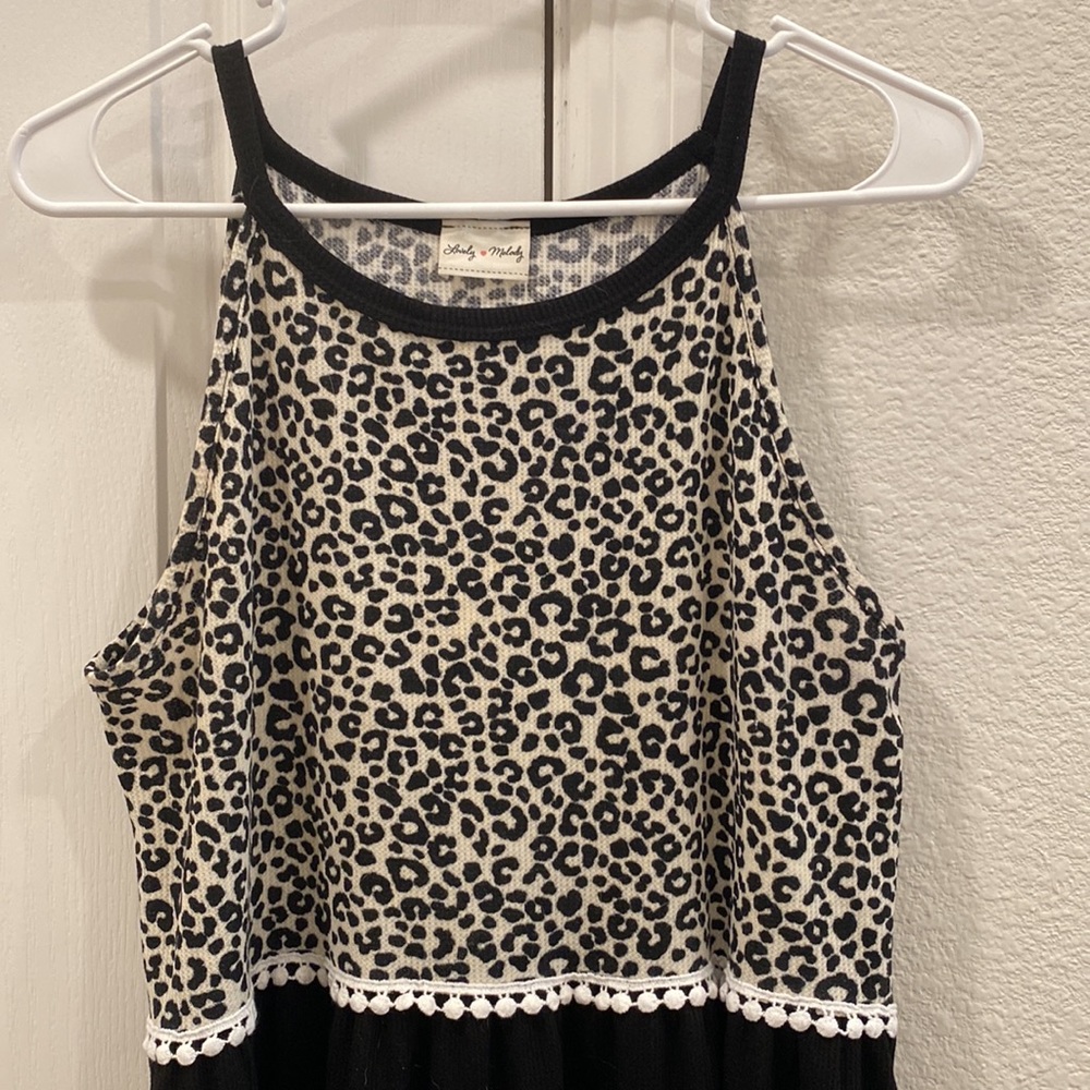 Animal Print Top - Picture 2 of 4